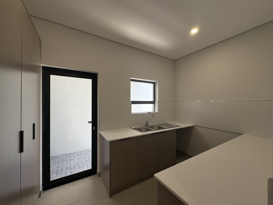 4 Bedroom Property for Sale in Sandown Western Cape